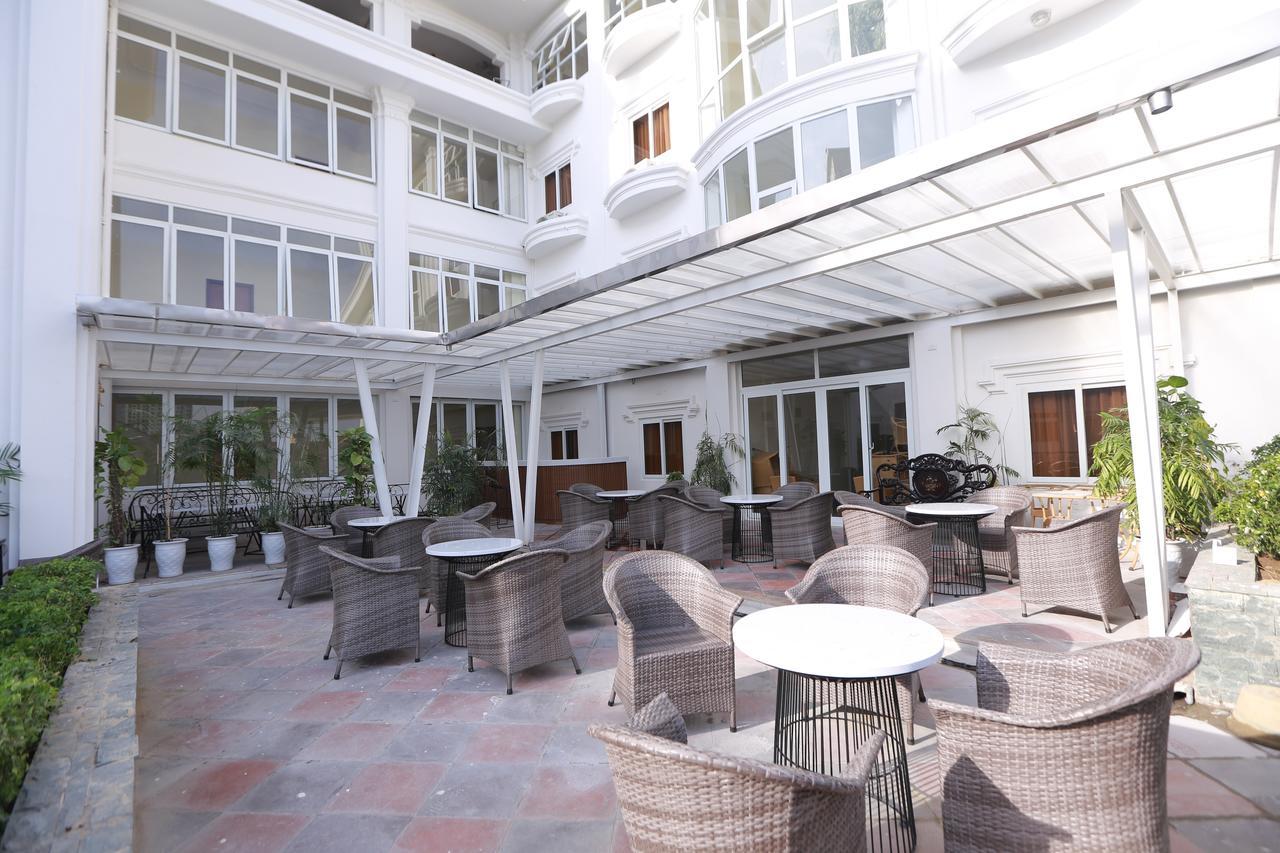 Tecco Sky Hotel & Spa Vinh Buitenkant foto