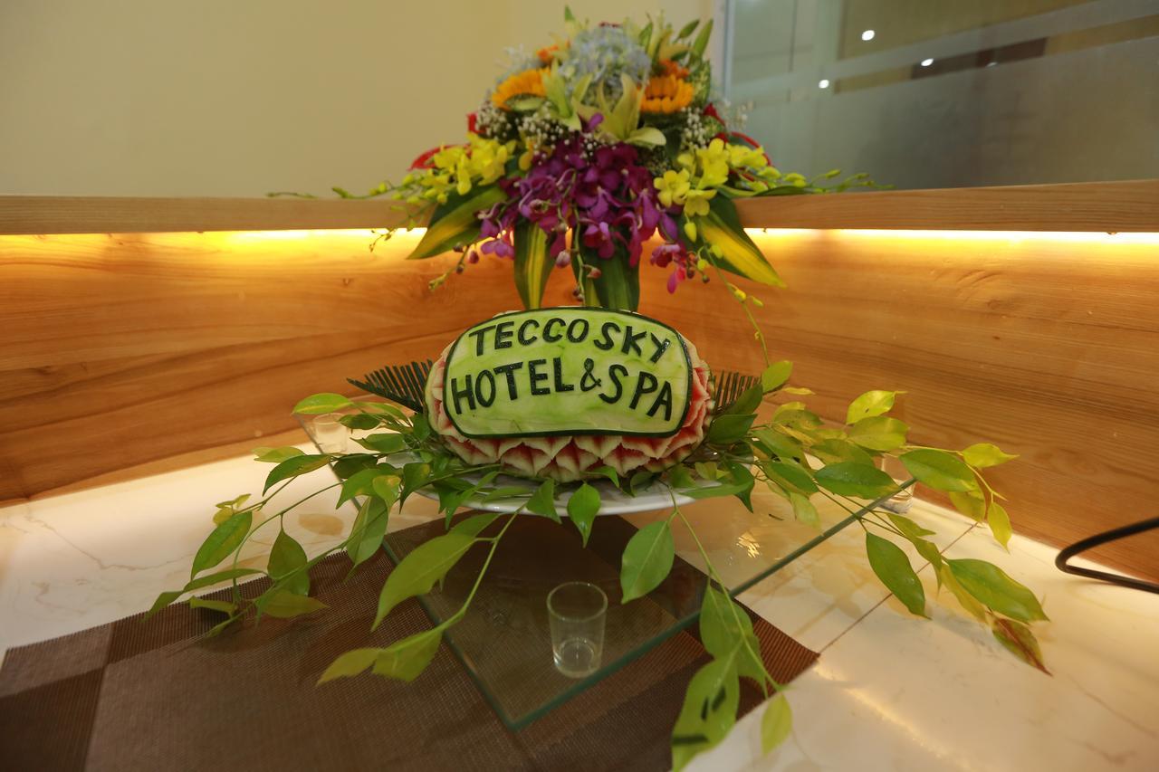 Tecco Sky Hotel & Spa Vinh Buitenkant foto